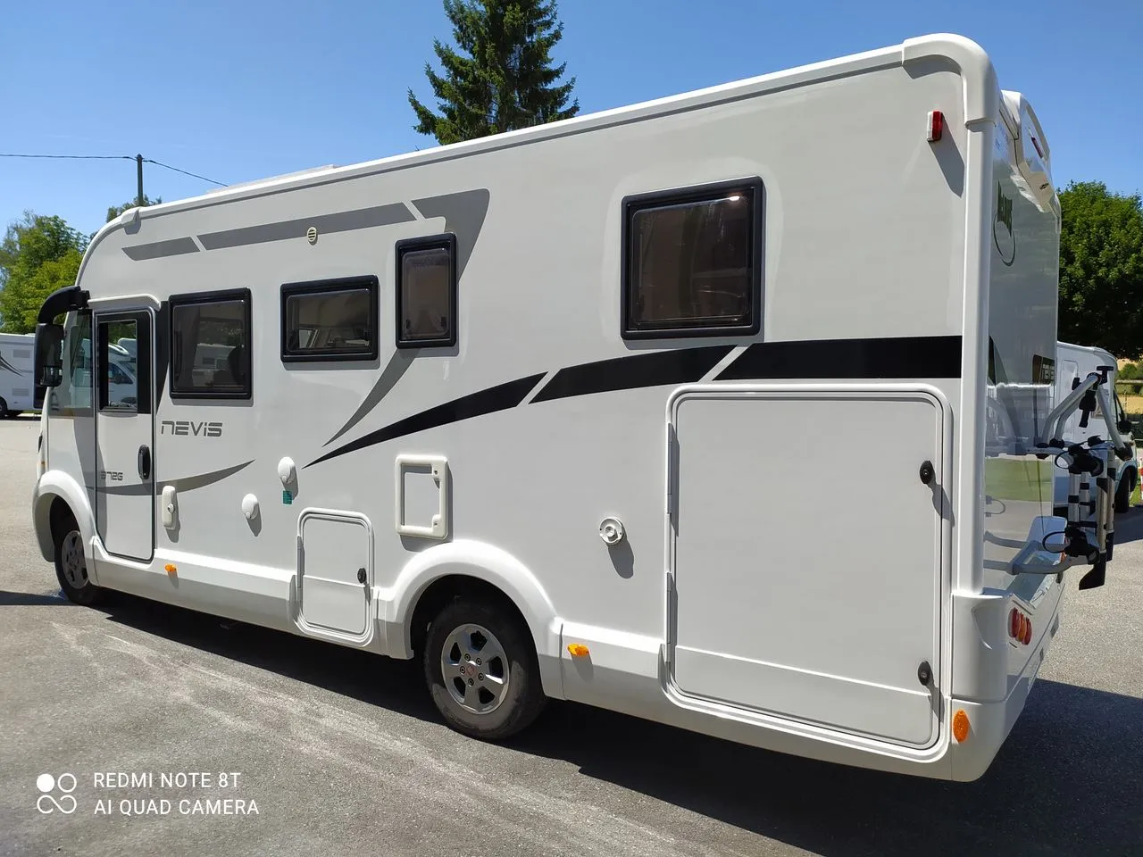 NEVIS 372 S