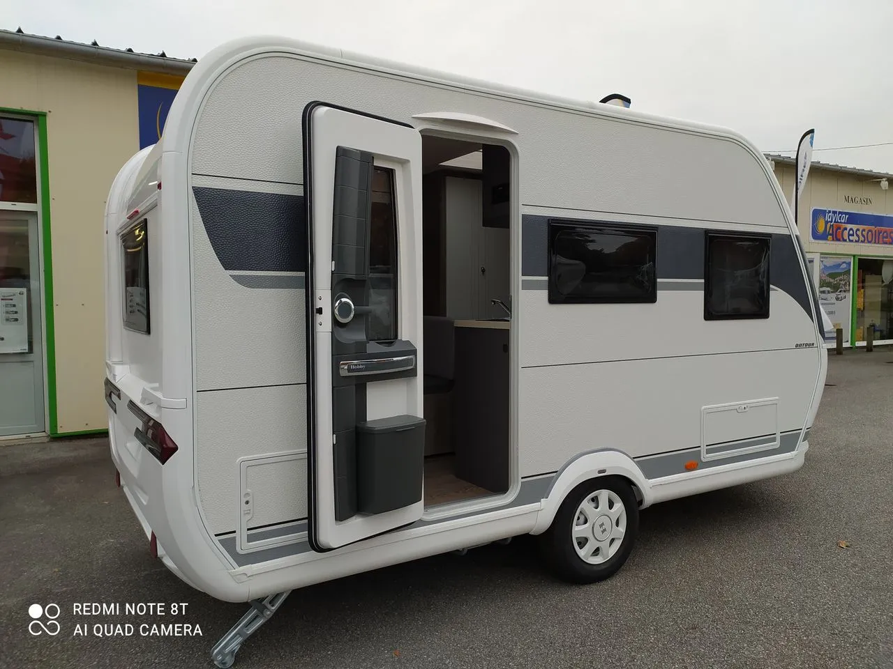 Caravane - Hobby - 390 SF ONTOUR - 2026