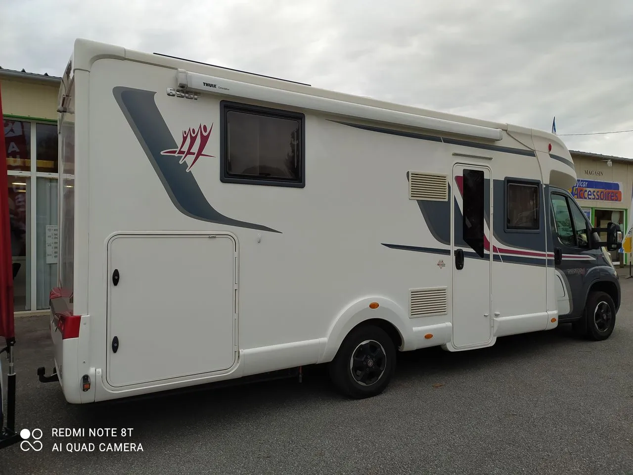 696F PREMIUM EDITION