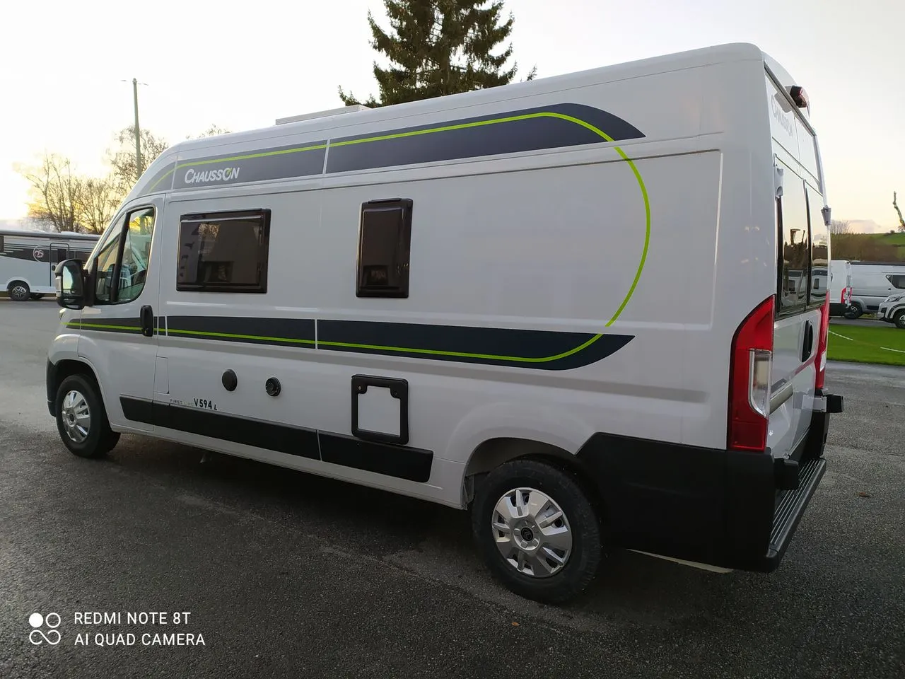 V 594 FIRST LINE LIGHT