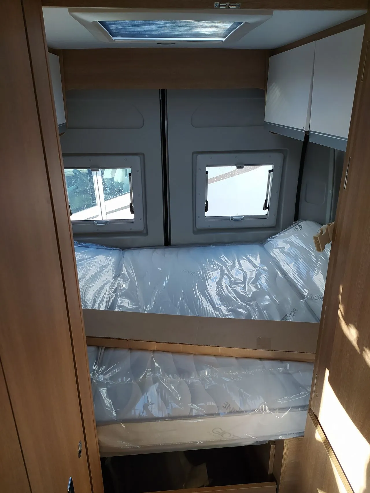 Fourgon aménagé - Giottiline - 60T PREMIERE EDITION BOITE AUTO - 2026