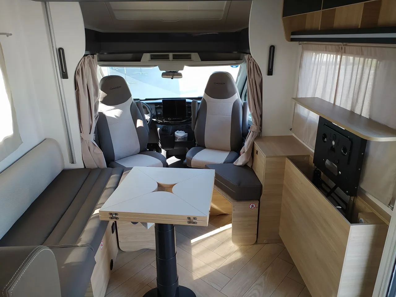Camping-car - Chausson - 660 TITANIUM LINE BOITE AUTO - 2026