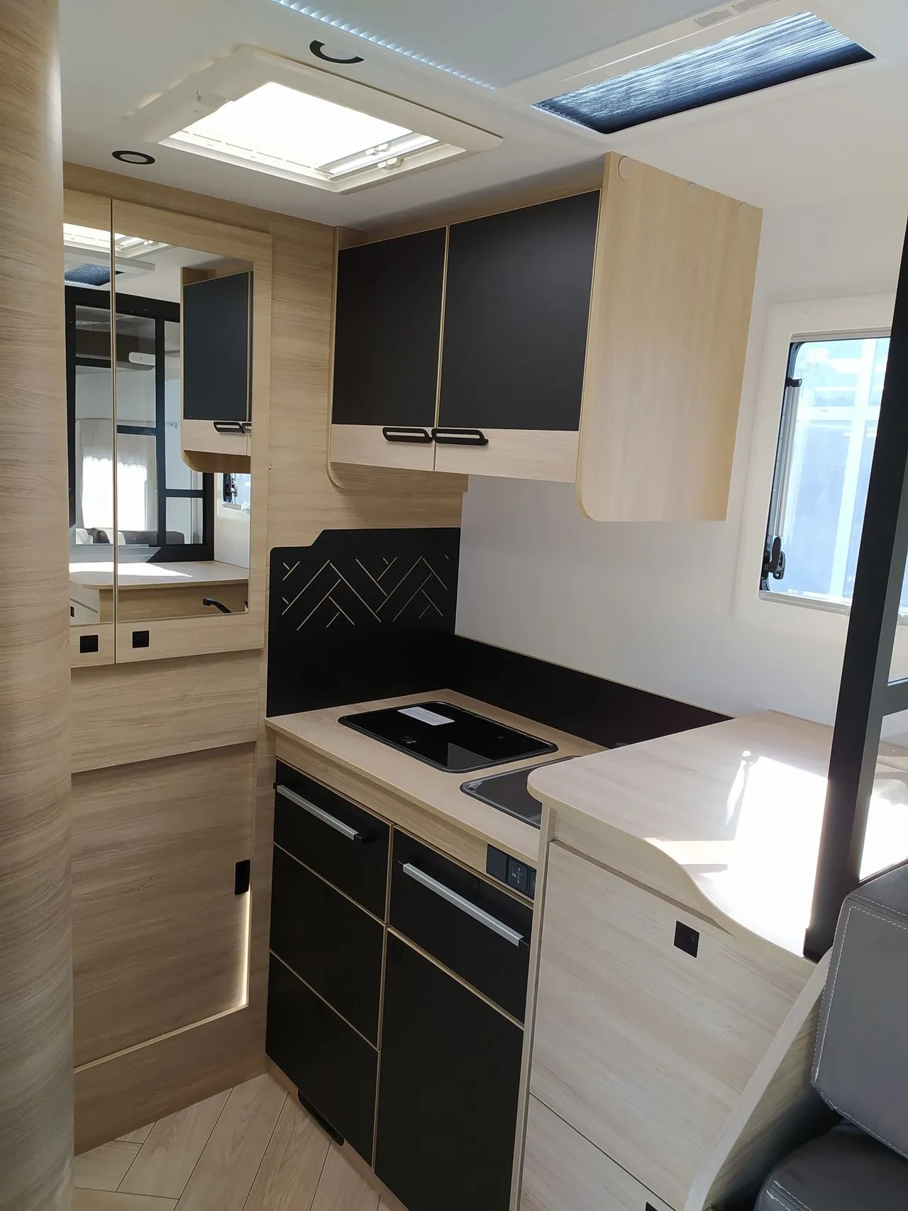 Camping-car - Chausson - 660 TITANIUM LINE BOITE AUTO - 2026