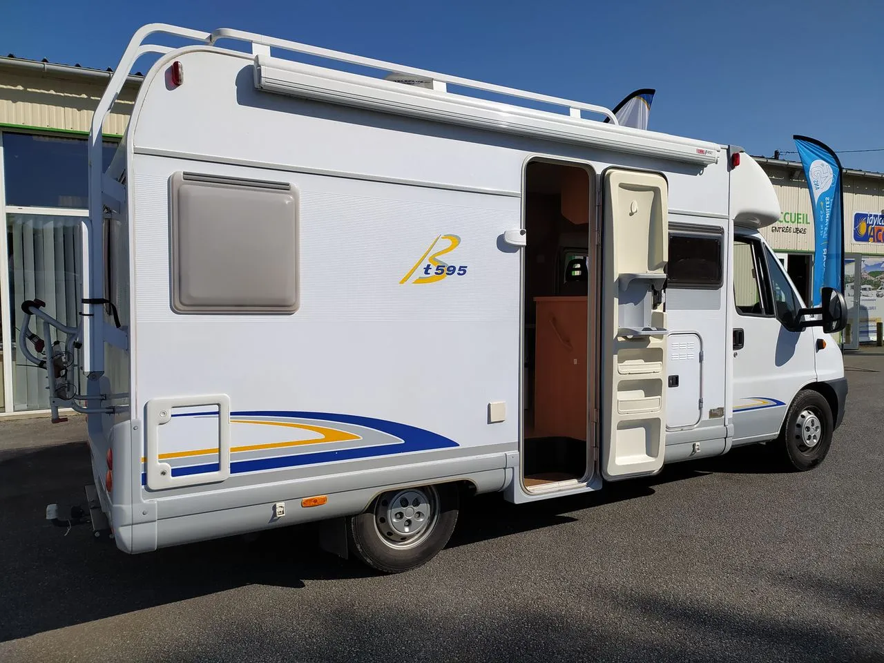 T 595