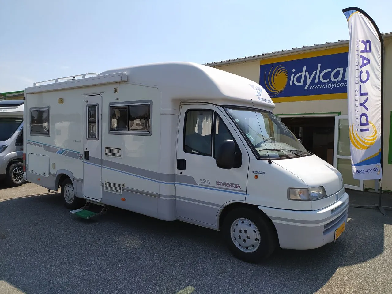 Camping-car occasion – Profilé — Camping-car profilé