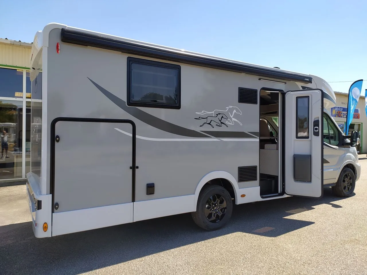 Camping-car - Mc Louis - YEARLING 81 - 2026