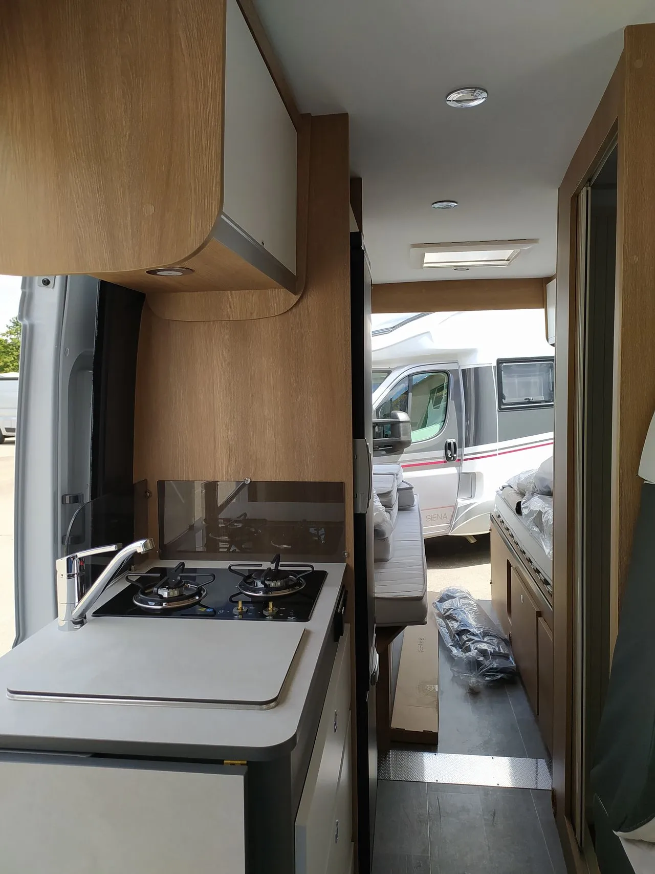 Fourgon aménagé - Giottiline - 64G PREMIERE EDITION BOITE AUTO - 2027