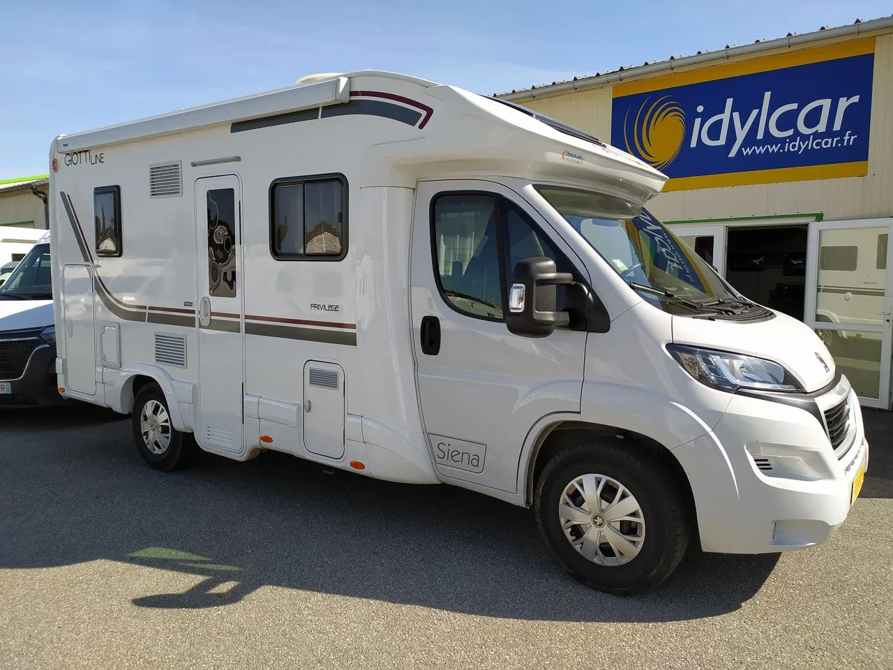 350 SIENA PRIVILEGE