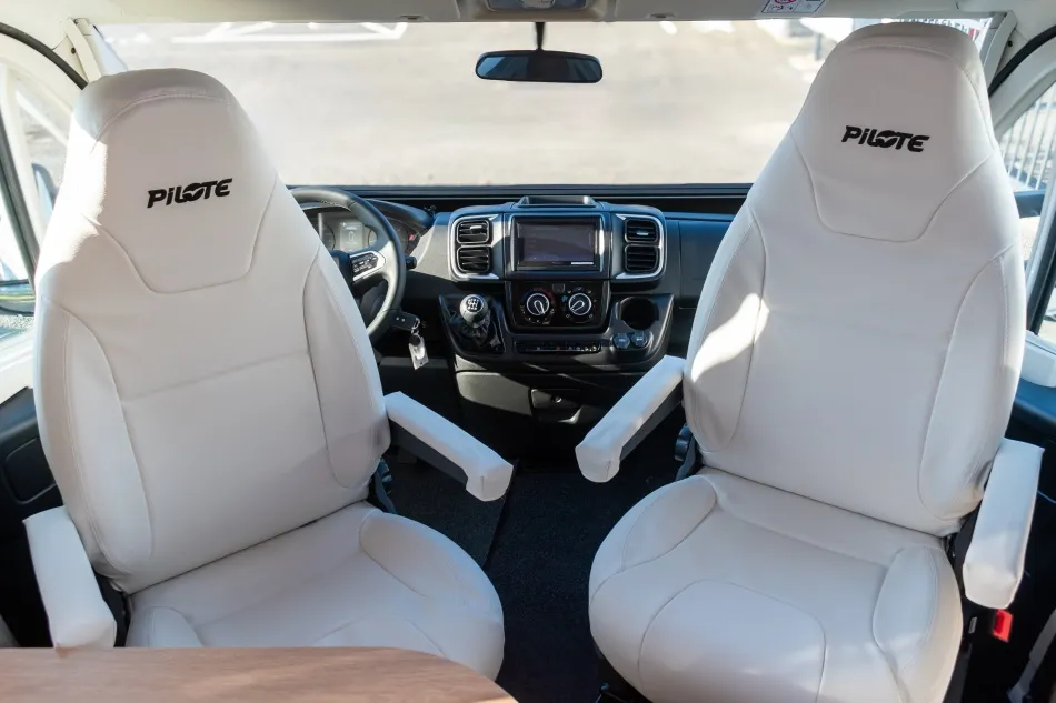 Camping-car - Pilote - EXPRESSION P 650 C - 2025