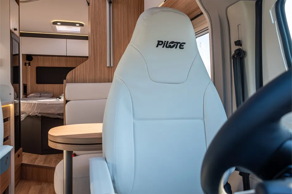 Camping-car - Pilote - EXPRESSION P 650 C - 2025