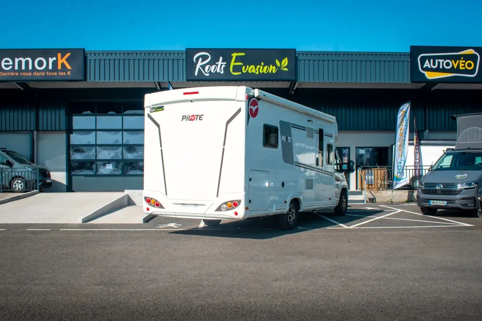 Camping-car - Pilote - EVIDENCE P 740 FC - 2025