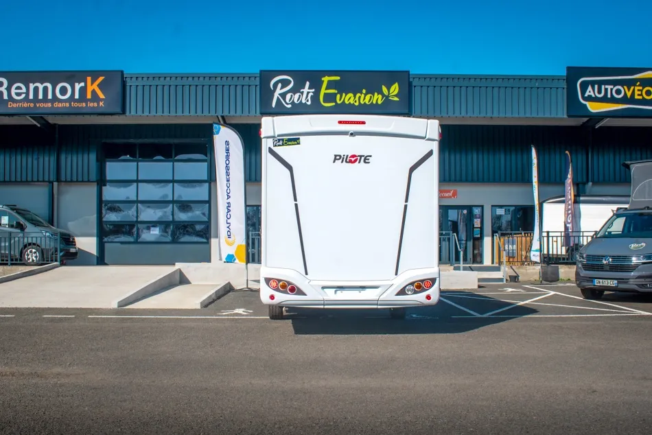 Camping-car - Pilote - EVIDENCE P 740 FC - 2025