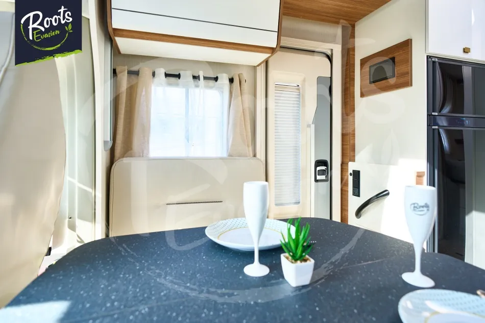 Camping-car - Pilote - P 746 FC EVIDENCE PLUS - 2024