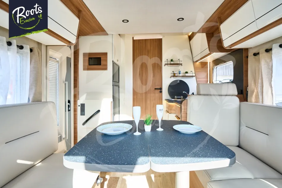 Camping-car - Pilote - P 746 FC EVIDENCE PLUS - 2024