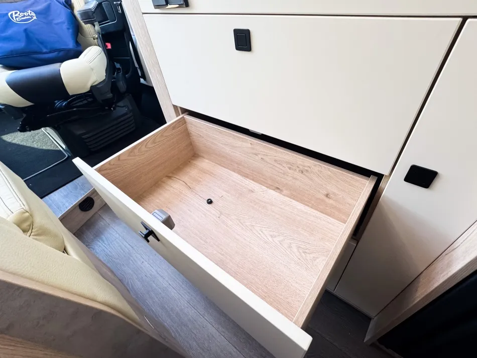 Fourgon aménagé - Florium - BLACKPEARL 59 LT - 2025