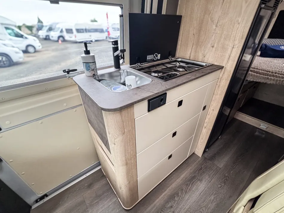 Fourgon aménagé - Florium - BLACKPEARL 63 LJ - 2025