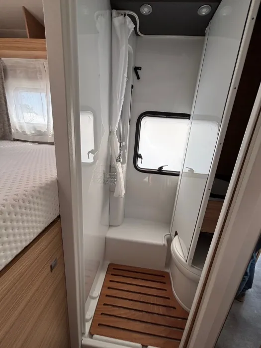 GLOBEBUS I 1