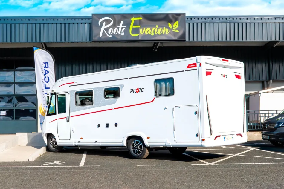 Camping-car - Pilote - EVIDENCE G 740 FC - 2026