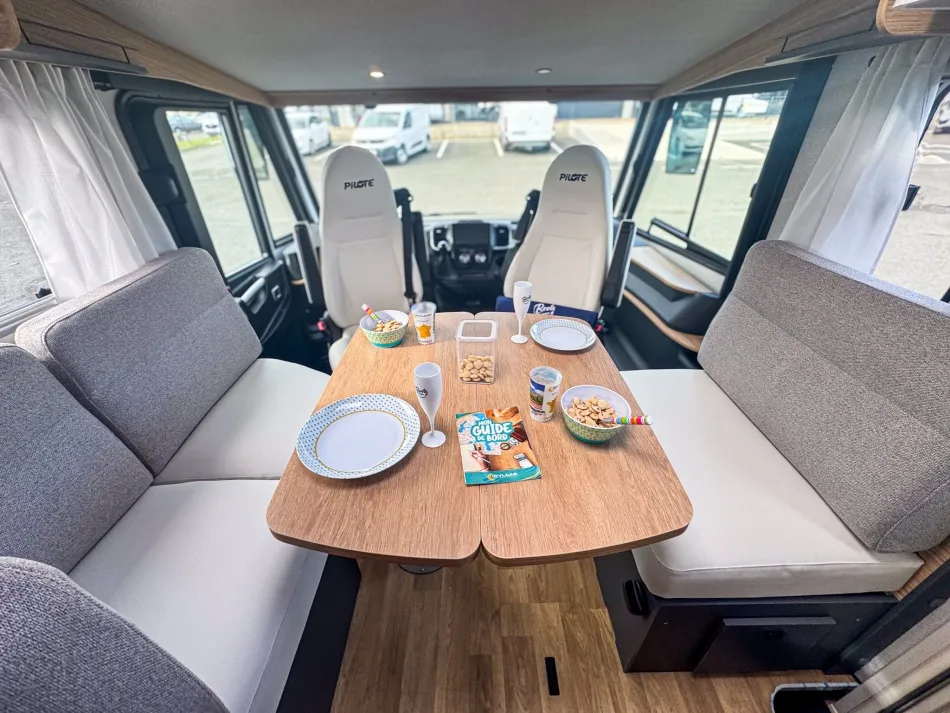 Camping-car - Pilote - EVIDENCE G 740 FGJ - 2026
