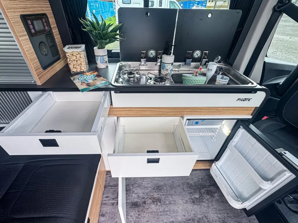 Fourgon aménagé - Pilote - CAMPERVAN CV 504 BF FIT - 2026