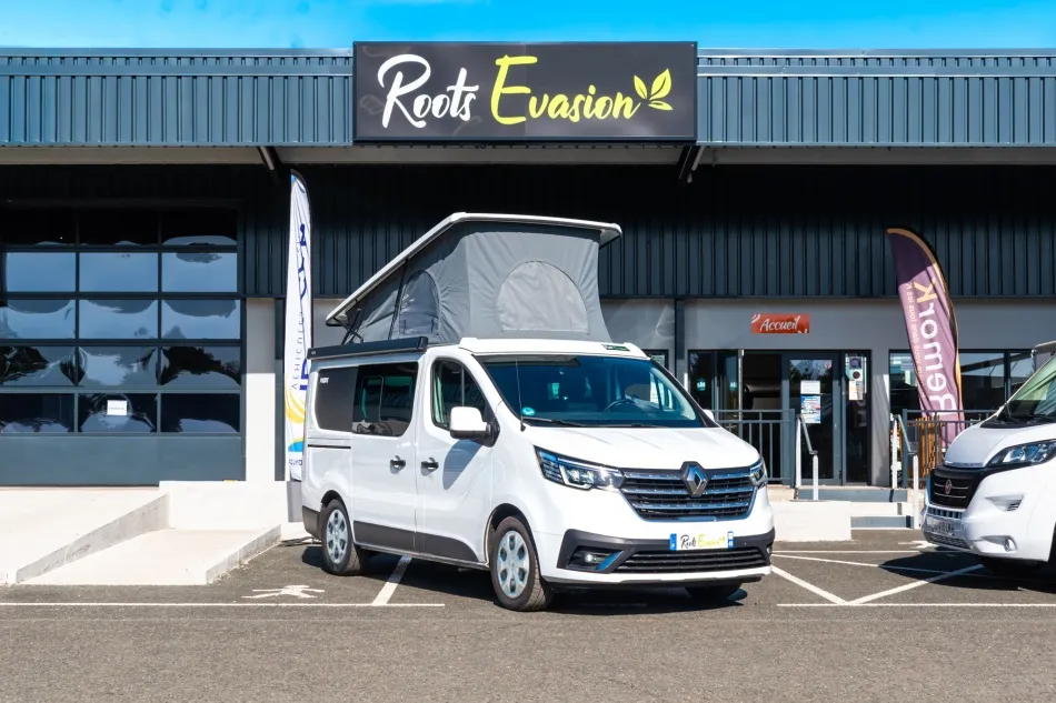 Fourgon aménagé occasion Pilote — Van aménagé