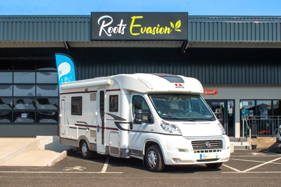 Camping-car occasion – Profilé — Camping-car profilé