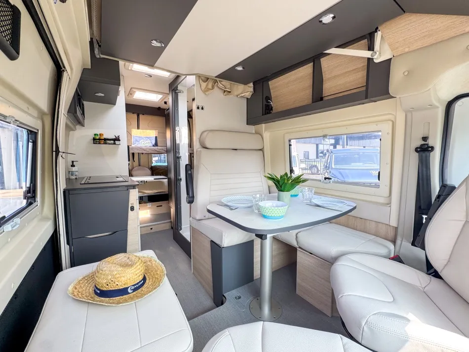 Fourgon aménagé - Dreamer - FUN + CAMPER FIVE - 2026