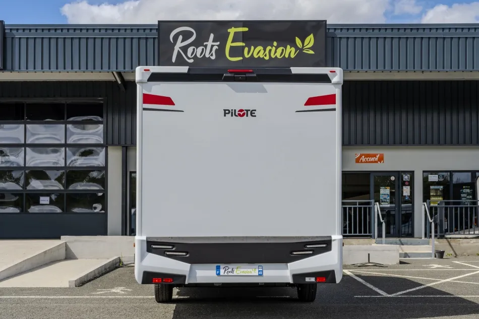 Camping-car - Pilote - EVIDENCE P 720 FC - 2027