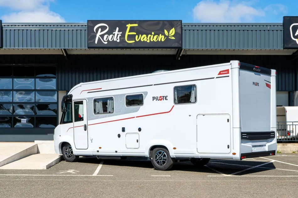 Camping-car - Pilote - EVIDENCE G 720 FC - 2027