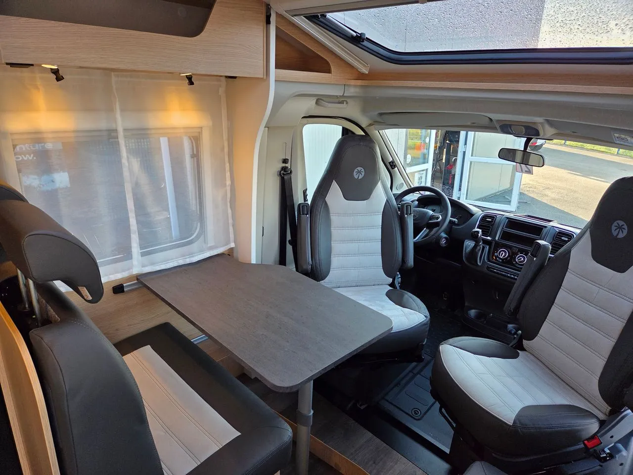 Camping-car - Sunlight - V 67 S - 2026