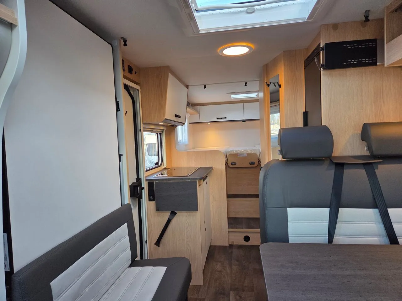 Camping-car - Sunlight - V 67 S - 2026