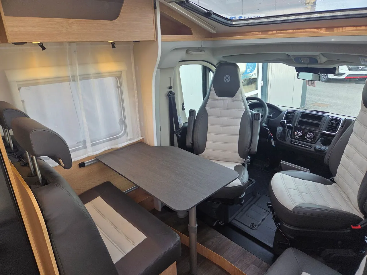 Camping-car - Sunlight - V 67 S ADV - 2027