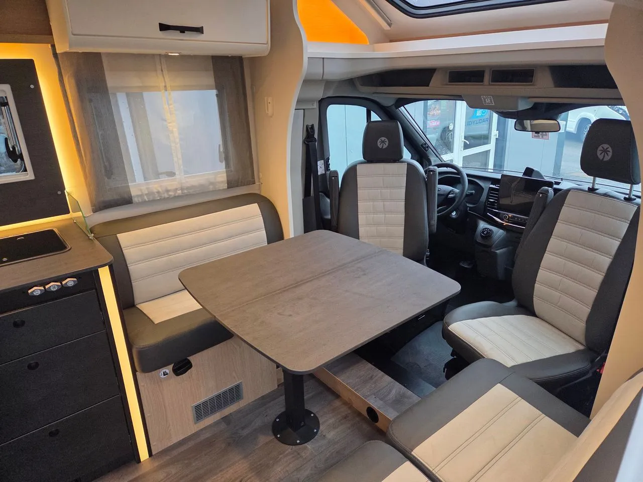 Camping-car - Sunlight - T 7433 Q - 2027
