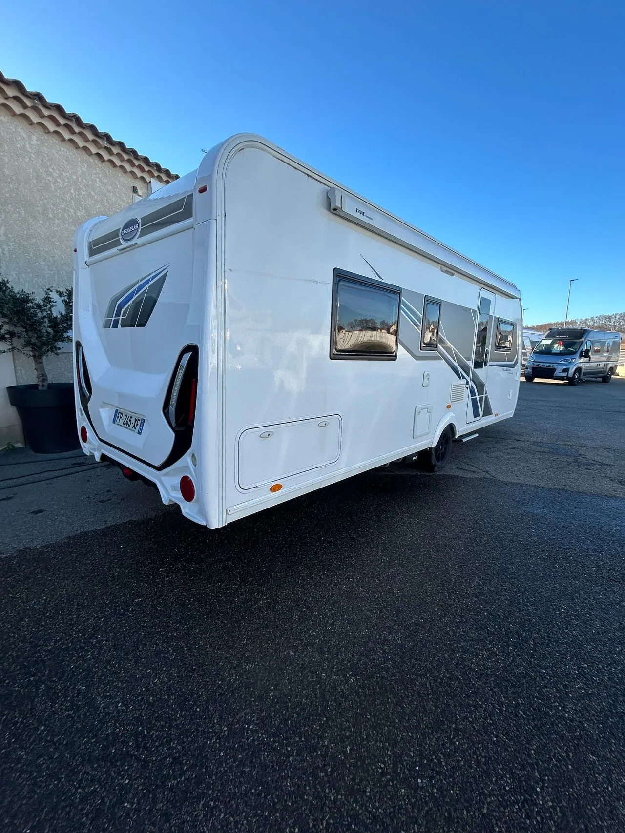 CARAVELAIR OPTIMA Alegra 560