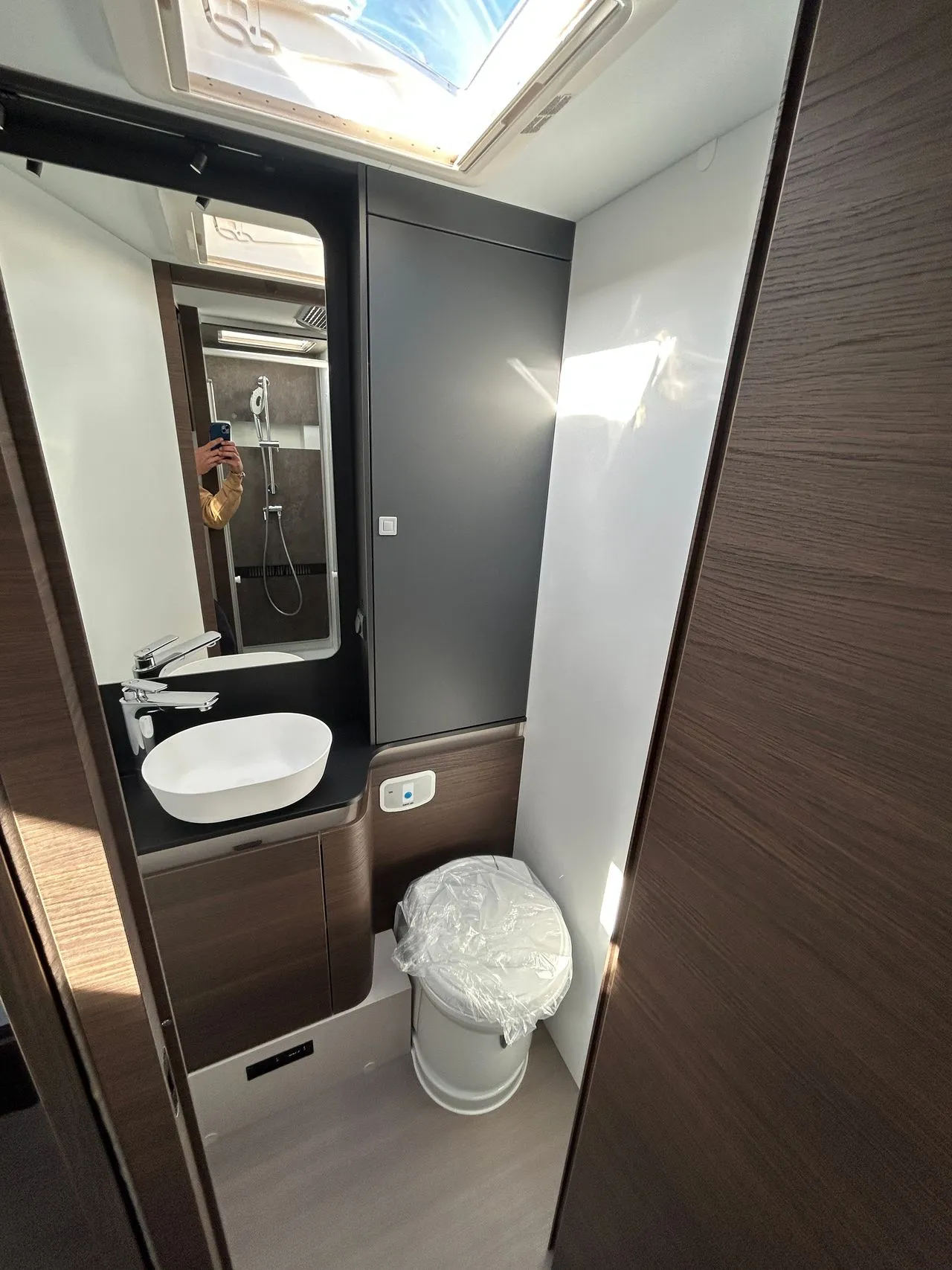 Camping-car - Adria - SONIC SUPREME 700 DC - 2025