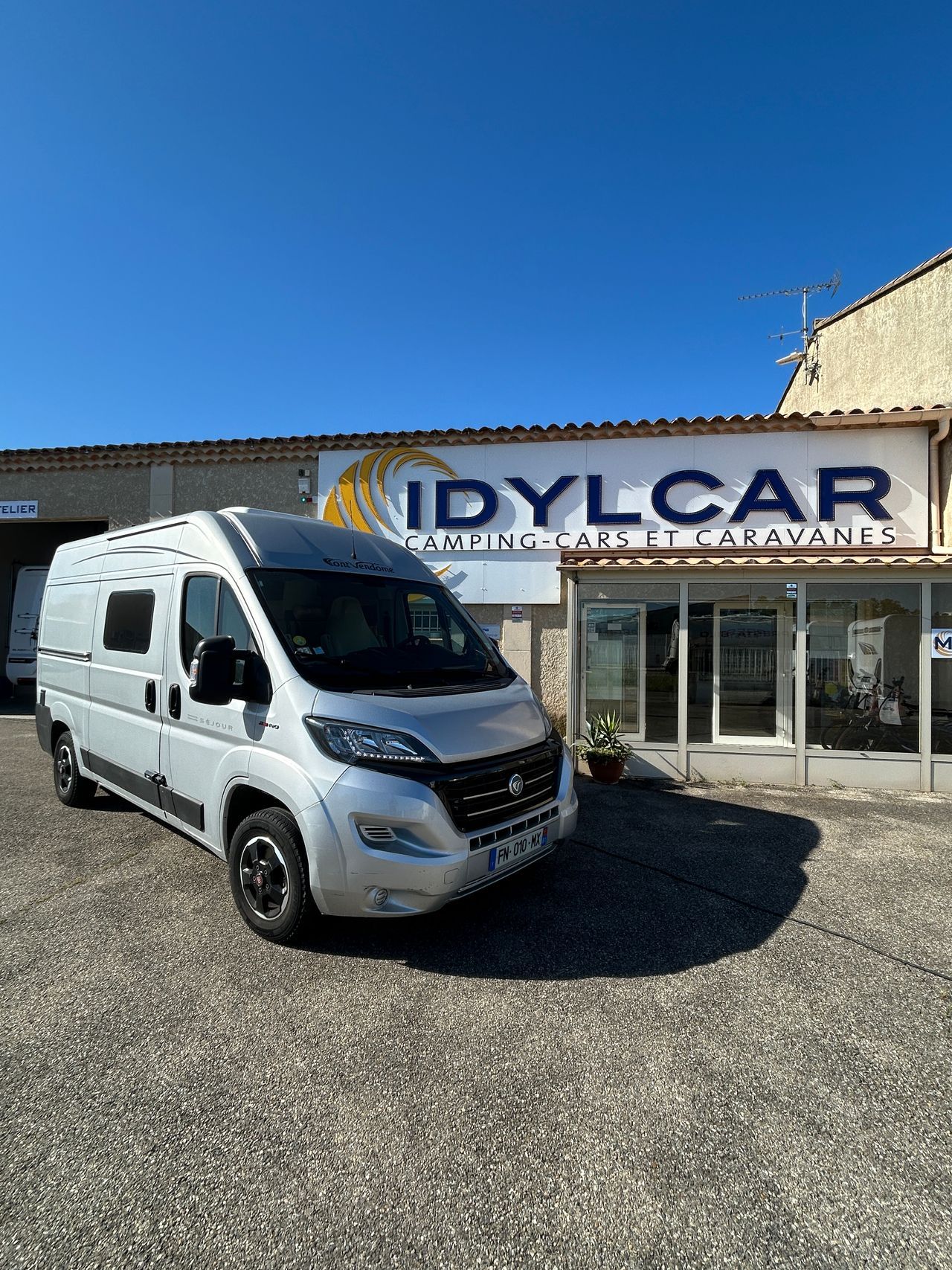 Camping-car FONT VENDOME rando camp