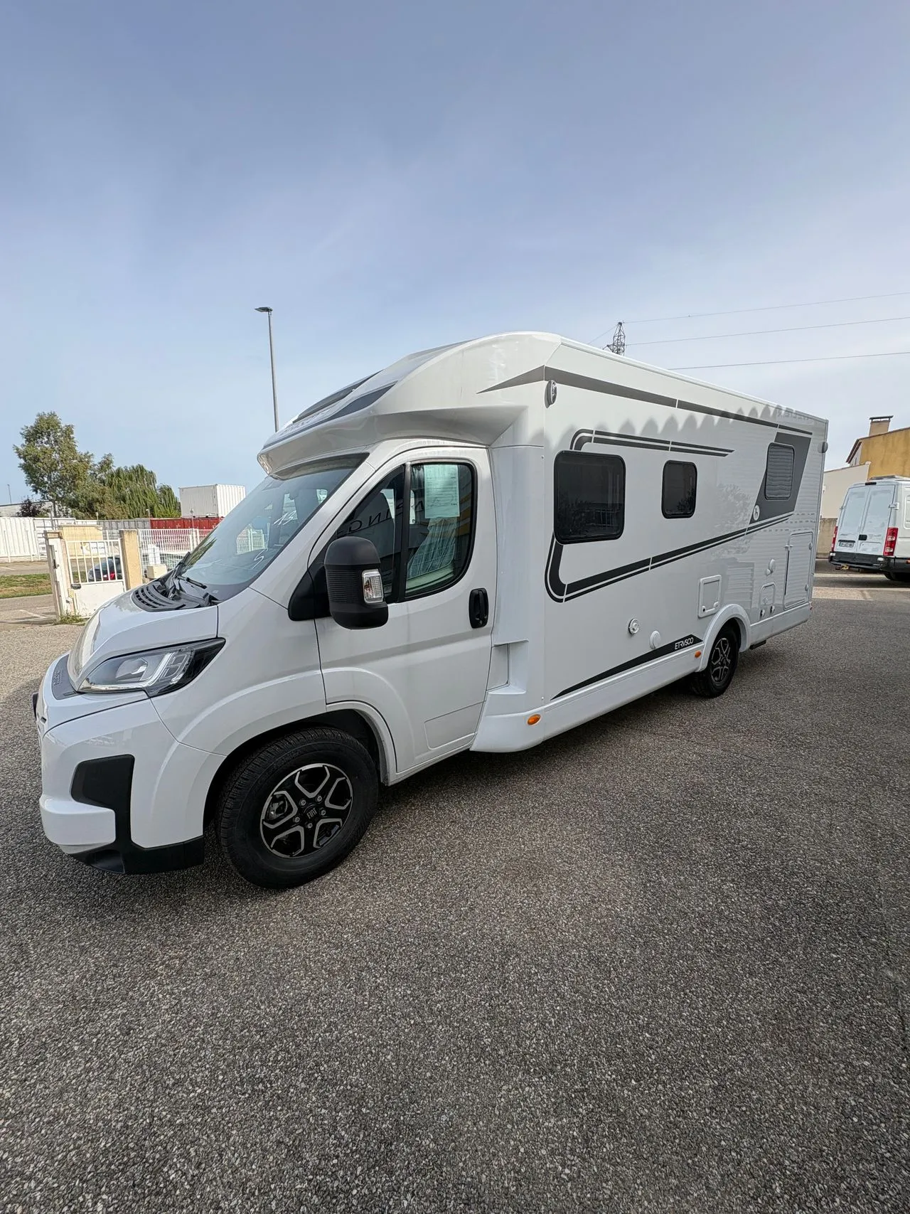Camping-car - Etrusco - T 7400 QBC - 2027