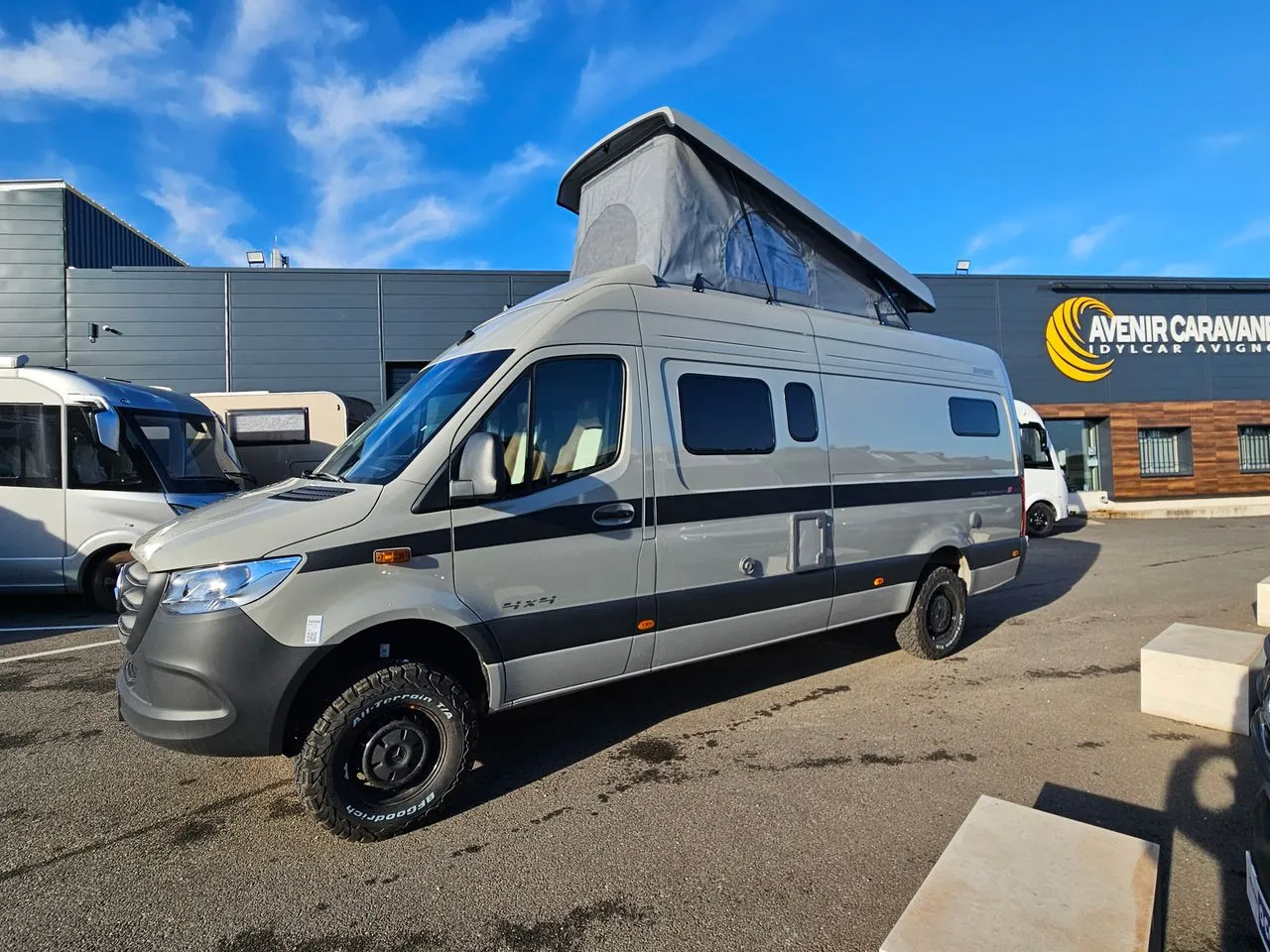 Fourgon aménagé - Hymer Camper Vans - Grand Canyon S 700 - 2025