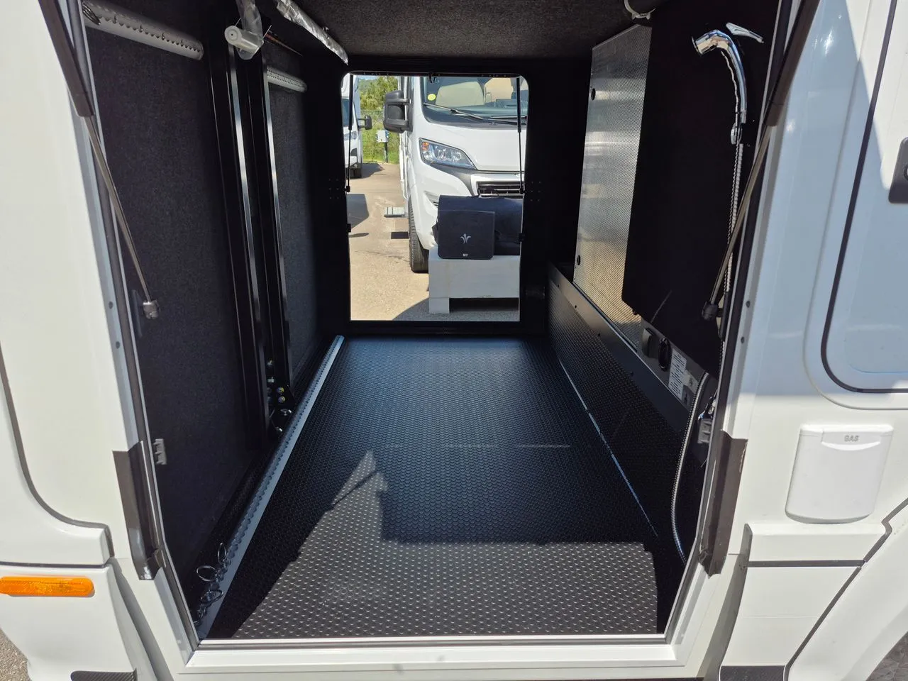 Camping-car - Niesmann + Bischoff - Ismove 6.9 - 2025