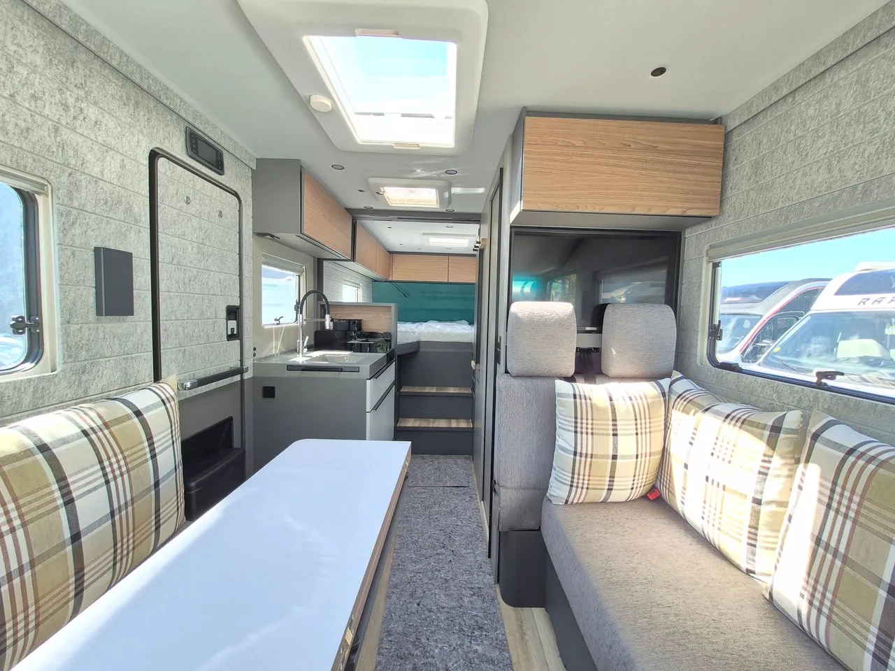 Camping-car - Niesmann + Bischoff - Ismove 6.9 - 2025
