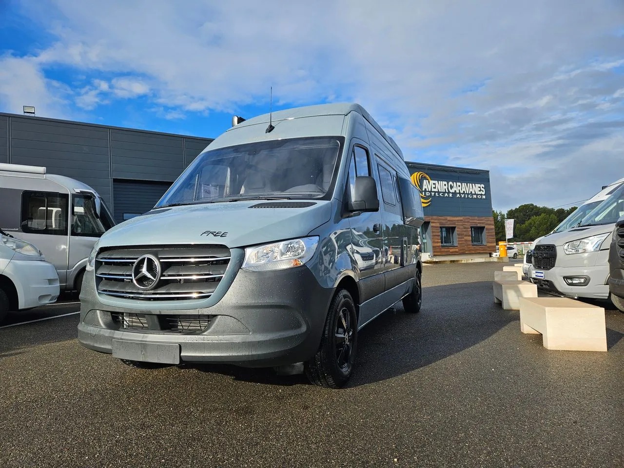 Fourgon aménagé - Hymer Camper Vans - Free 600 S - 2024