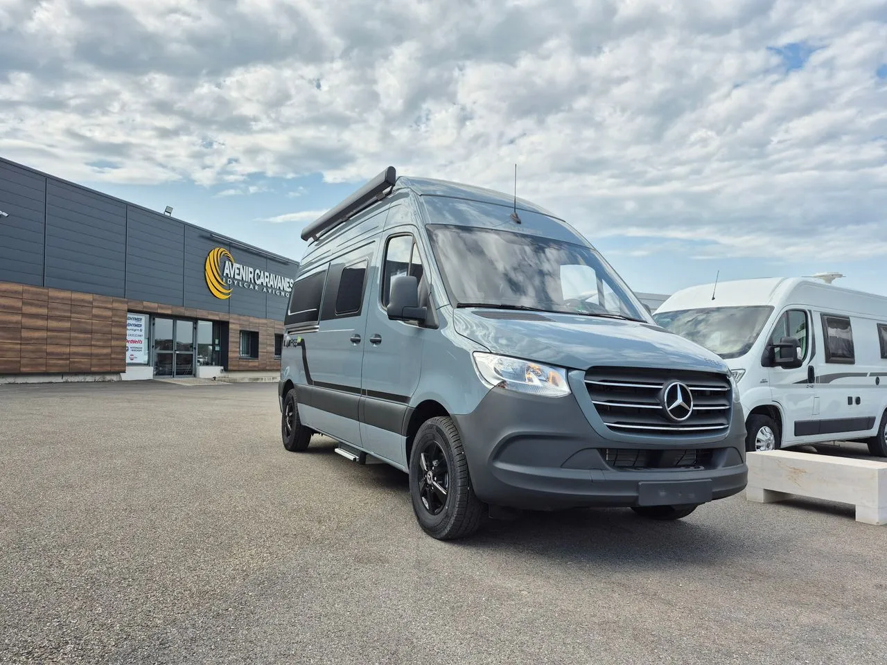 Fourgon aménagé - Hymer Camper Vans - Free 600 S - 2024