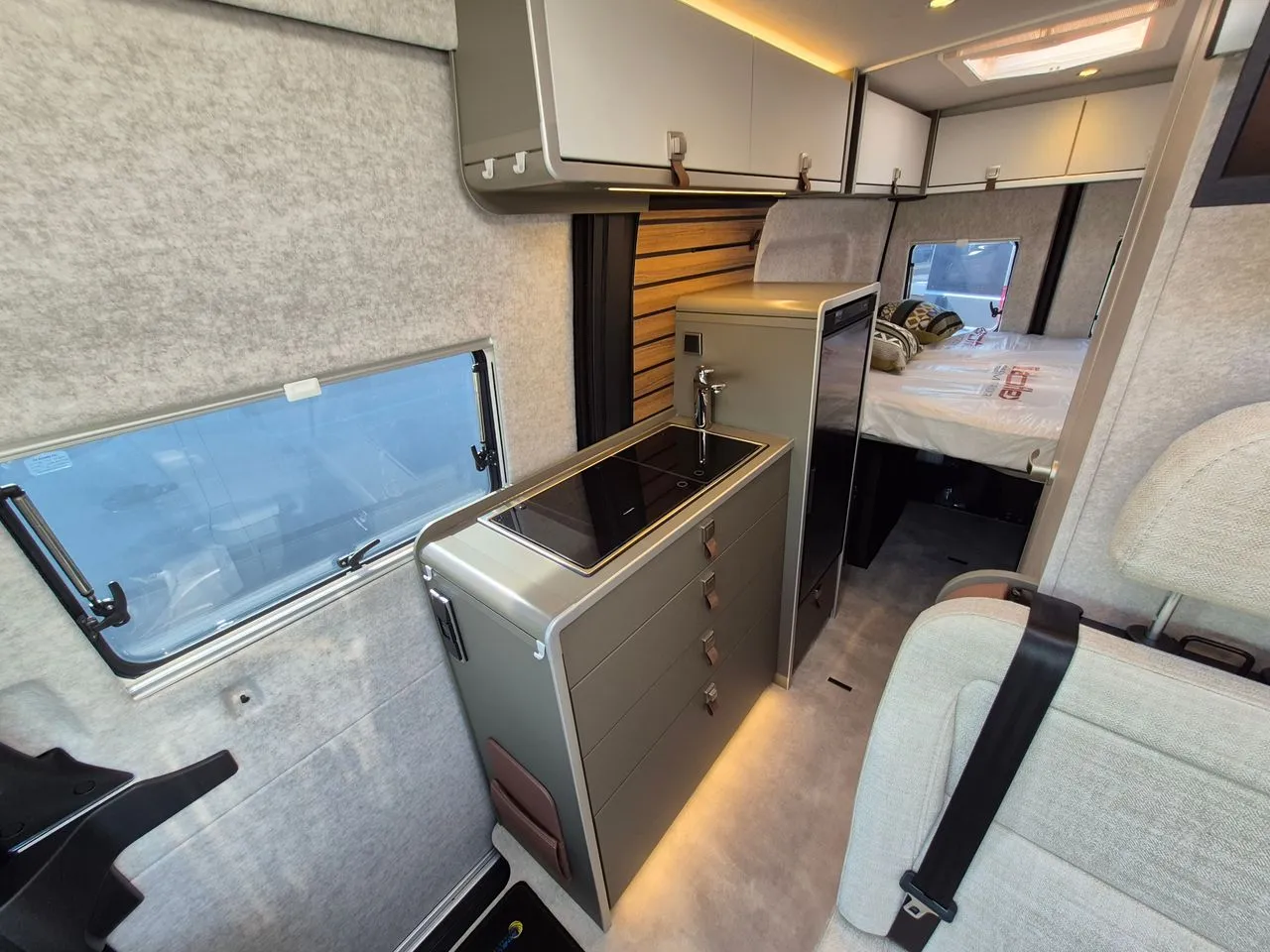 Fourgon aménagé - Hymer Camper Vans - Grand Canyon S Xperience - 2025