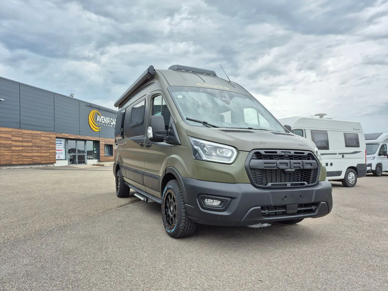 Cliff 590 4x4 Greentrek