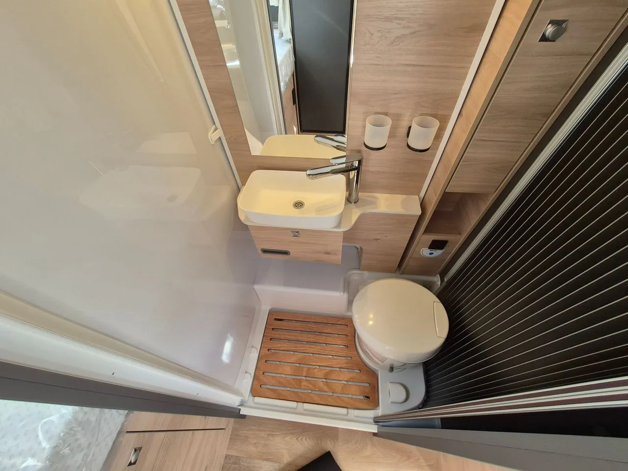 Camping-car - Dethleffs - Globebus Camp T1 - 2026