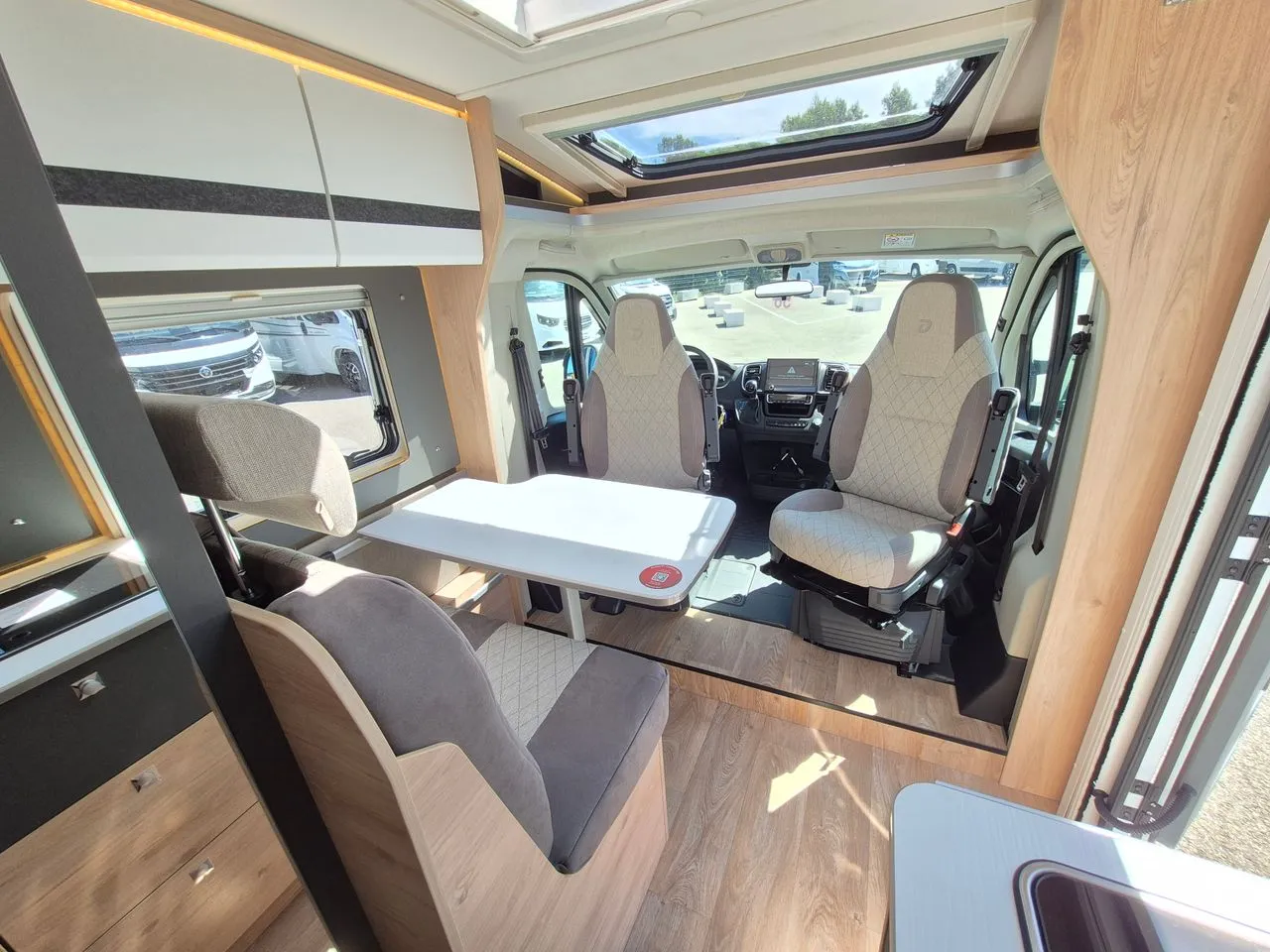 Camping-car - Dethleffs - Globebus Camp T4 - 2026