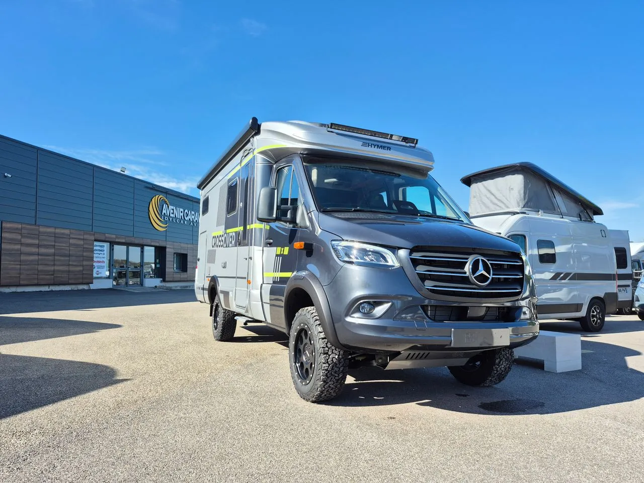 MLT 570 Crossover