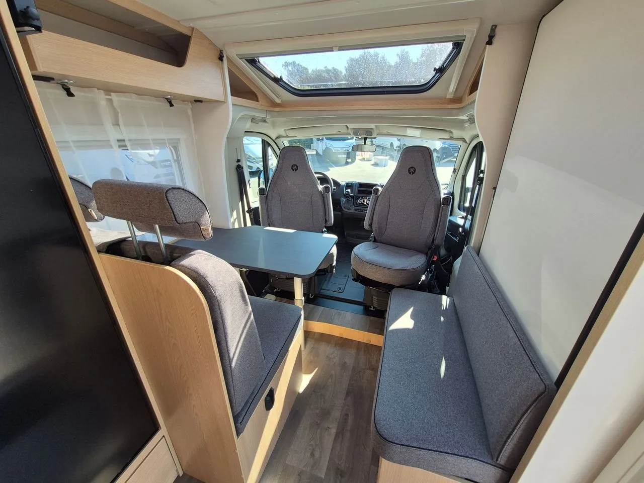 Camping-car - Sunlight - V 67 S Adventure - 2026