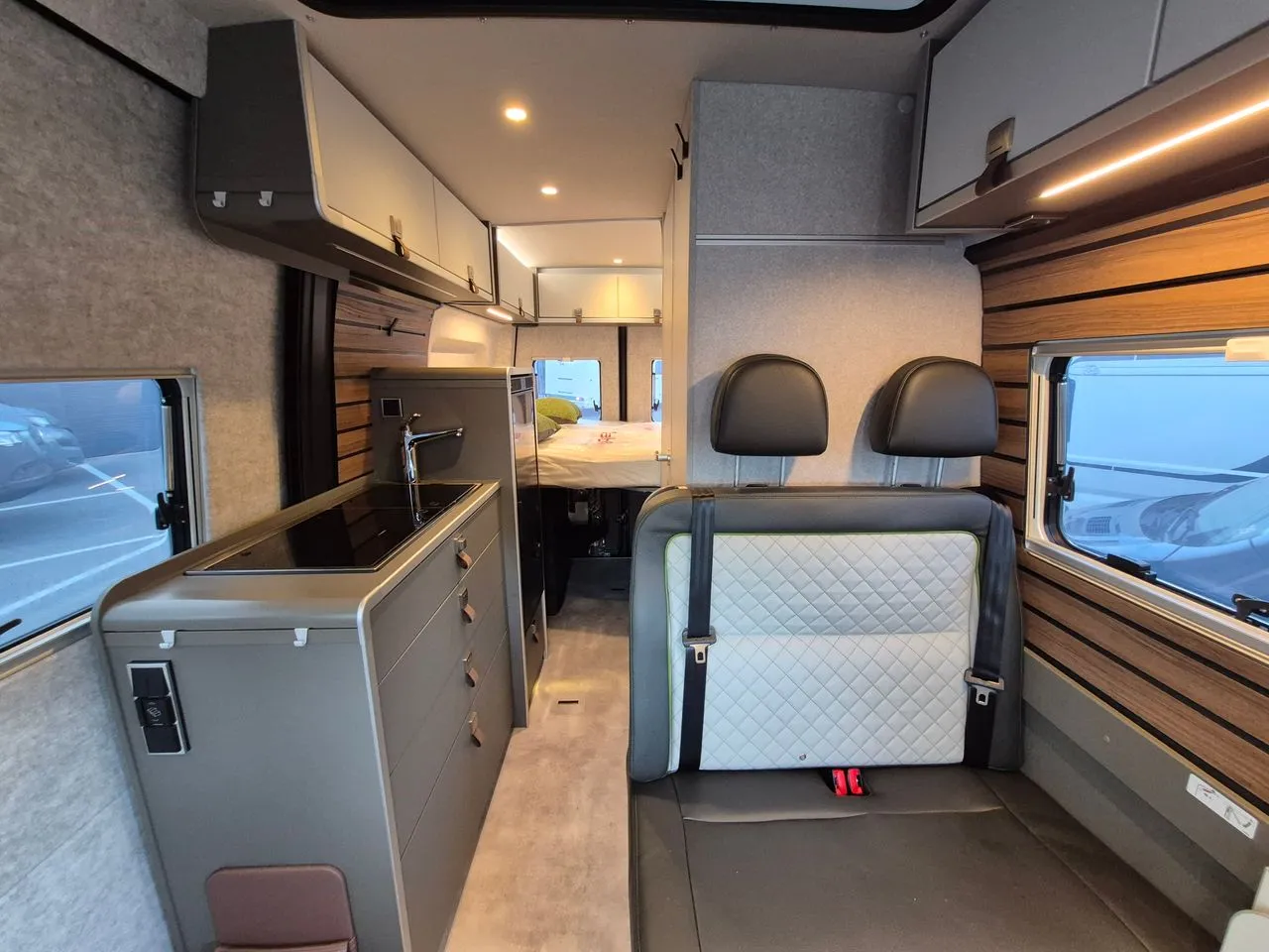 Fourgon aménagé - Hymer Camper Vans - Grand Canyon S 600 Crossover - 2026