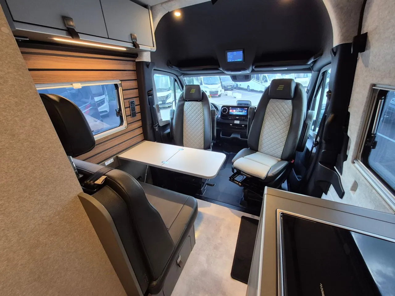 Fourgon aménagé - Hymer Camper Vans - Grand Canyon S 600 Crossover - 2026